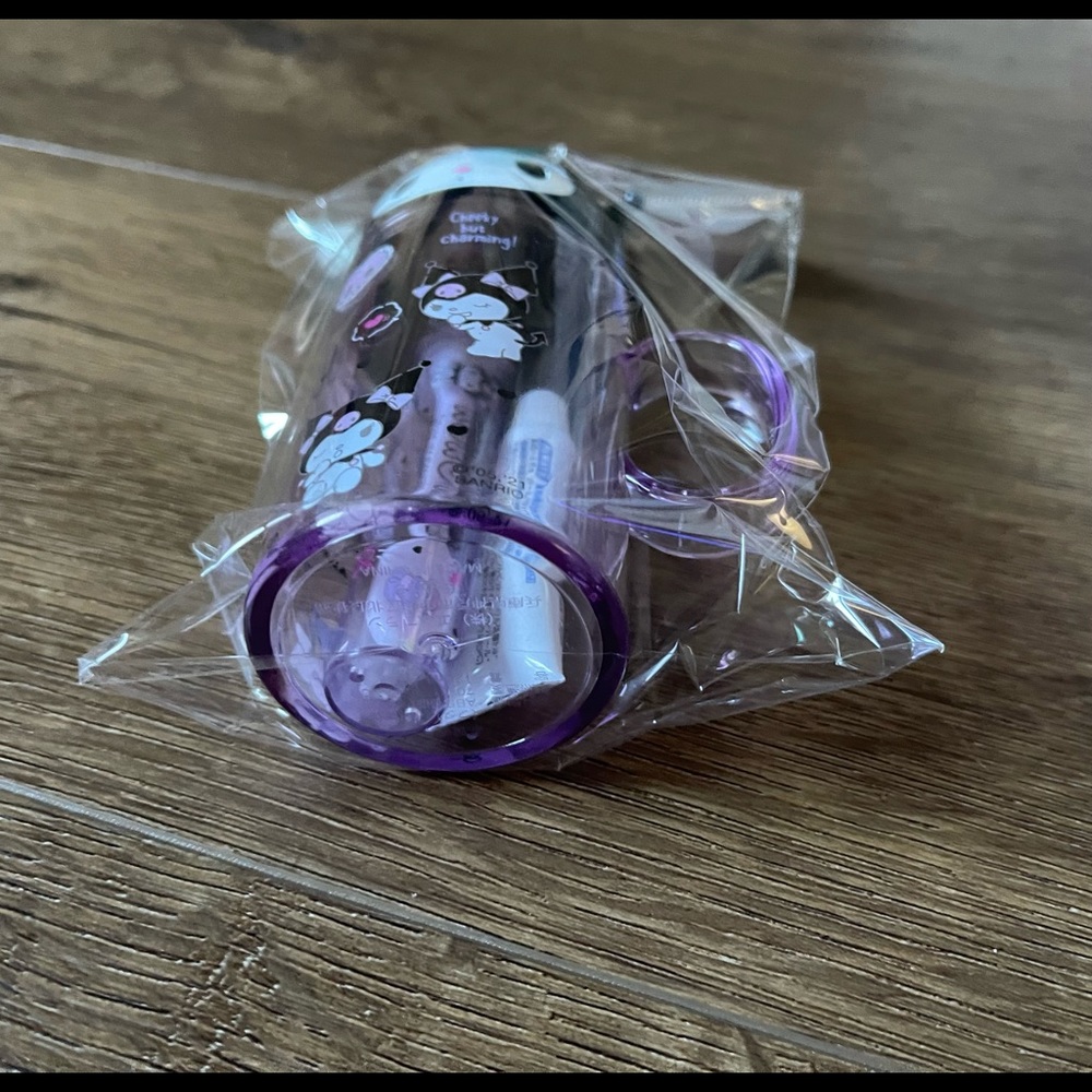 SANRIO-NWT Character Toothbrush Kit - Picture 5 of 16